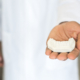 Molde dental de prótesis - dentadura postiza removible vs implante fijo